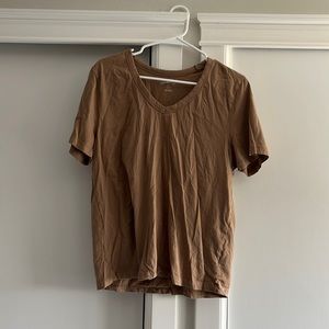 Universal Threads V-neck